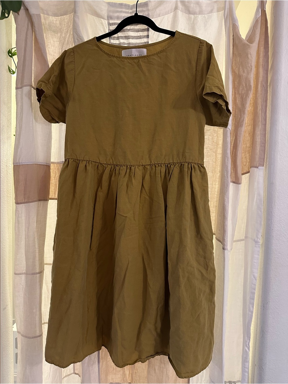 Women’s Olive Green Short Sleeve Dress - {Tradlands}